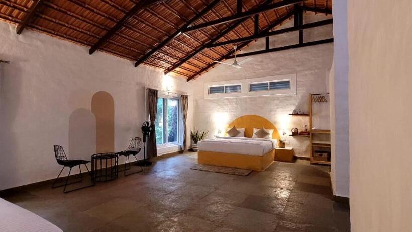 فندق Wild Kasarwadi