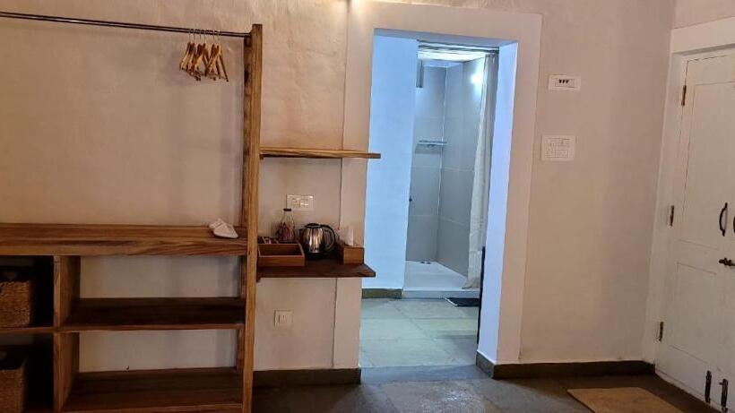 فندق Wild Kasarwadi