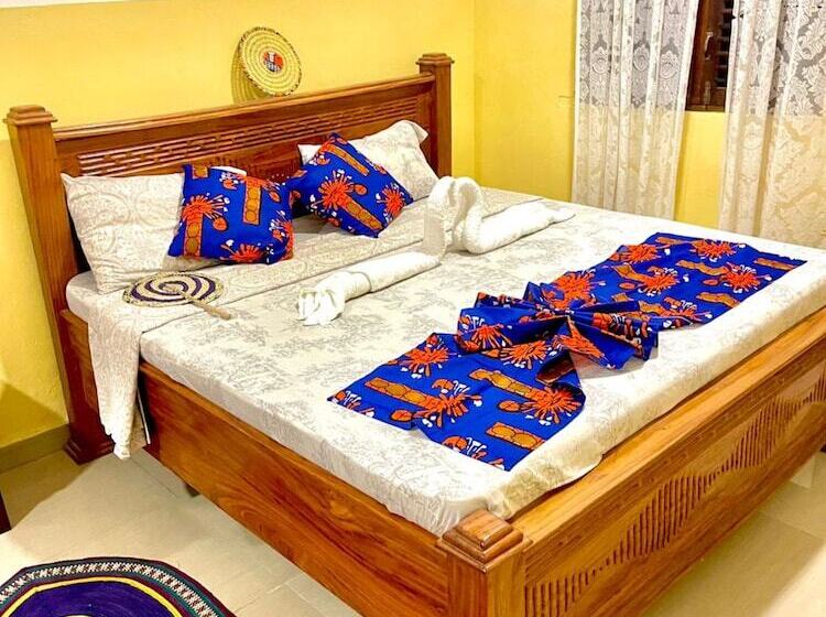 Mystic Manor Stonetown B&b