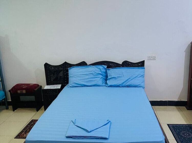 Mystic Manor Stonetown B&b