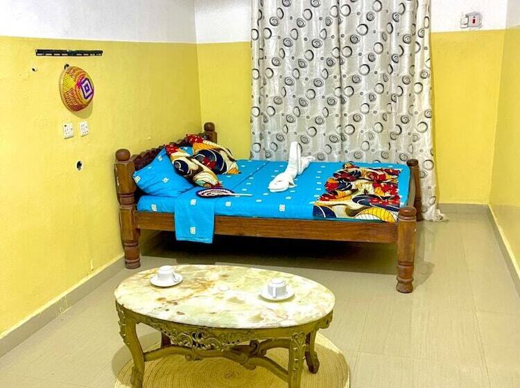 Mystic Manor Stonetown B&b