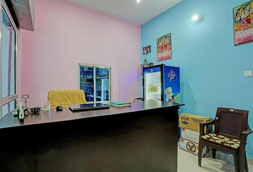 Oyo Paramount Hotel And Restaurant