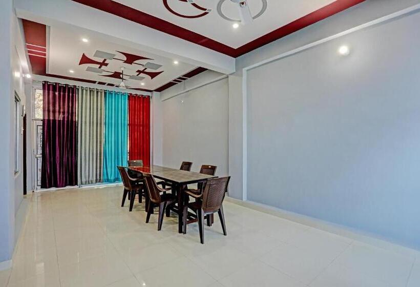 Oyo Paramount Hotel And Restaurant