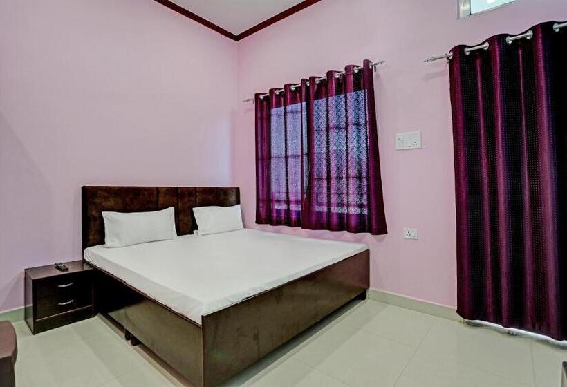 Oyo Paramount Hotel And Restaurant