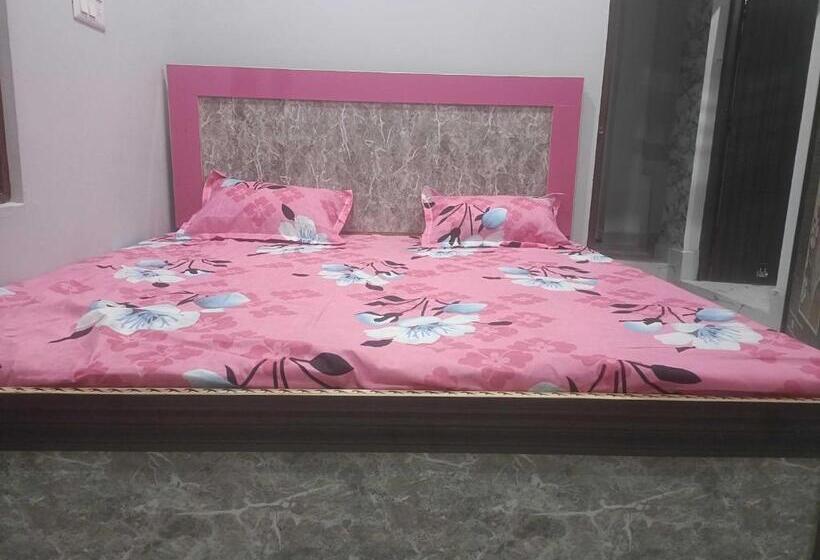 Oyo V.s. Hotel And Restaurant