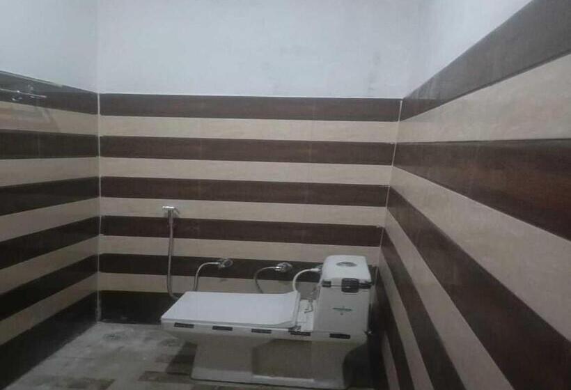 Oyo V.s. Hotel And Restaurant