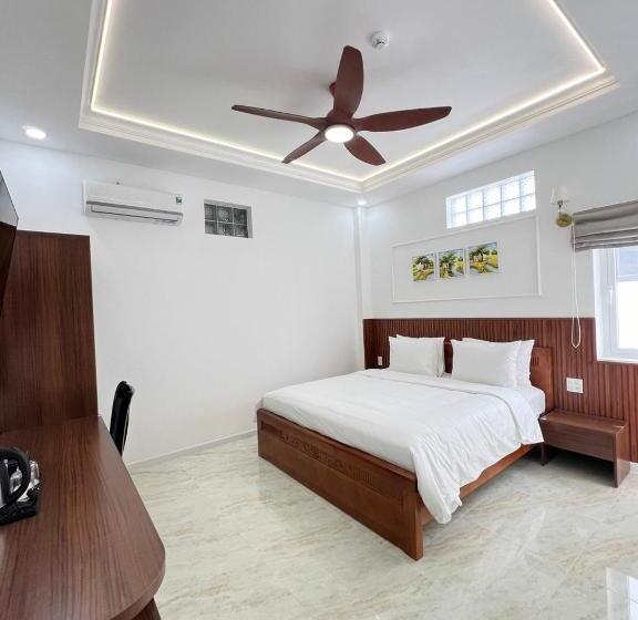 Paris Hotel Châu đốc