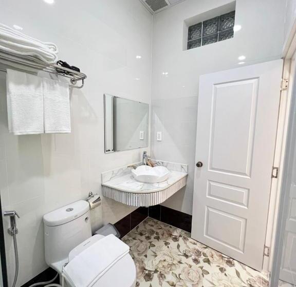 Paris Hotel Châu đốc