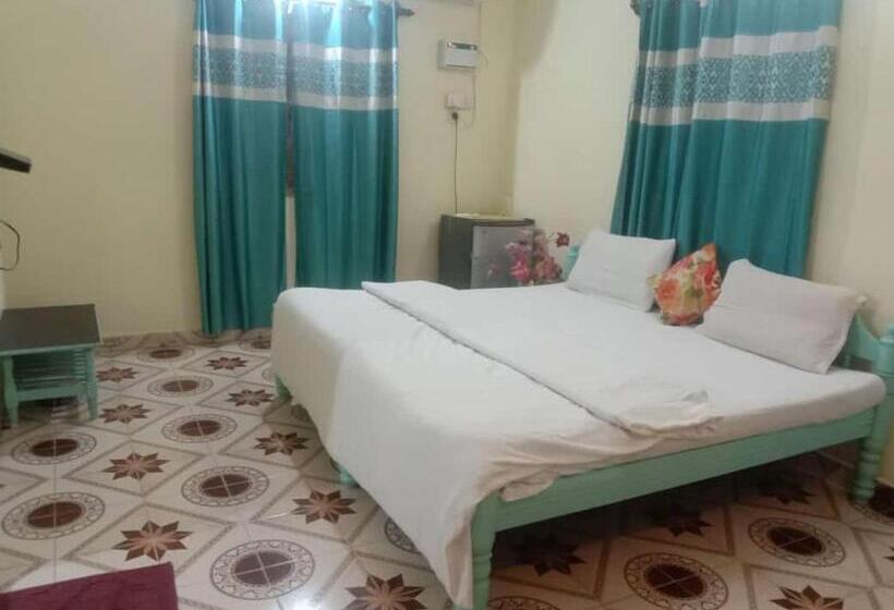 بنسيون Book The