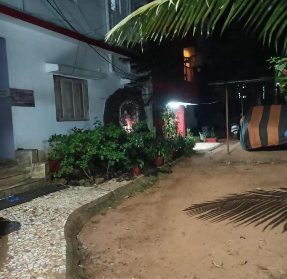 بنسيون Book The