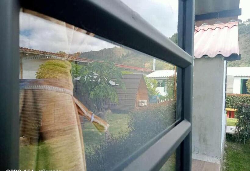 پانسیون Casa Bahareque Hospedaje