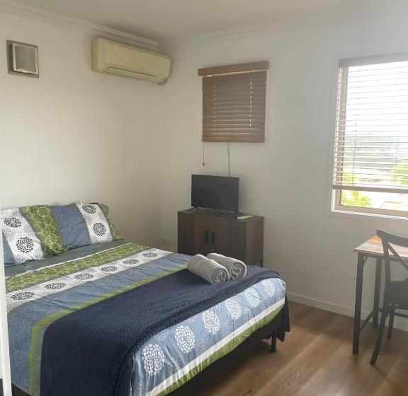 פנסיון Comfy Room Next To Bond University