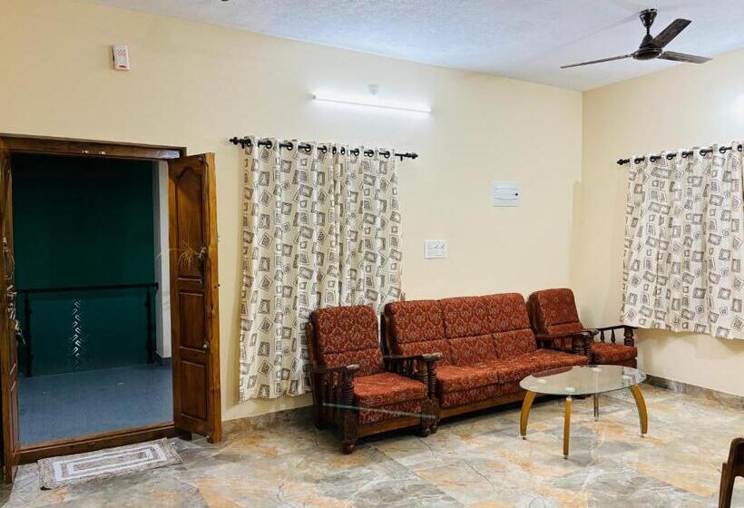 펜션 Friendly Homestay In Mangalore Greenview