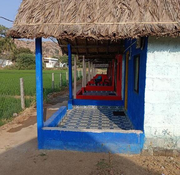 پانسیون Laughing Buddha Hampi Guest House