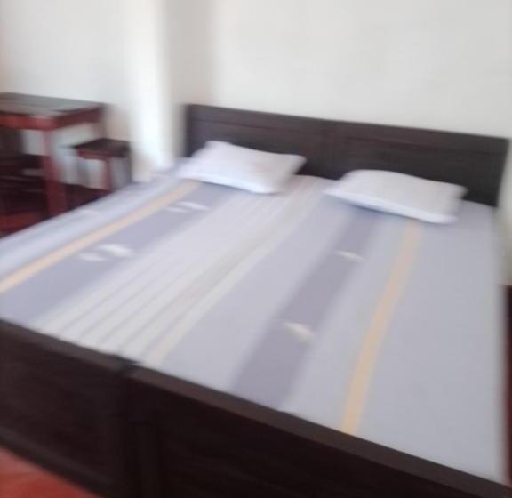 بنسيون Our Little Secret