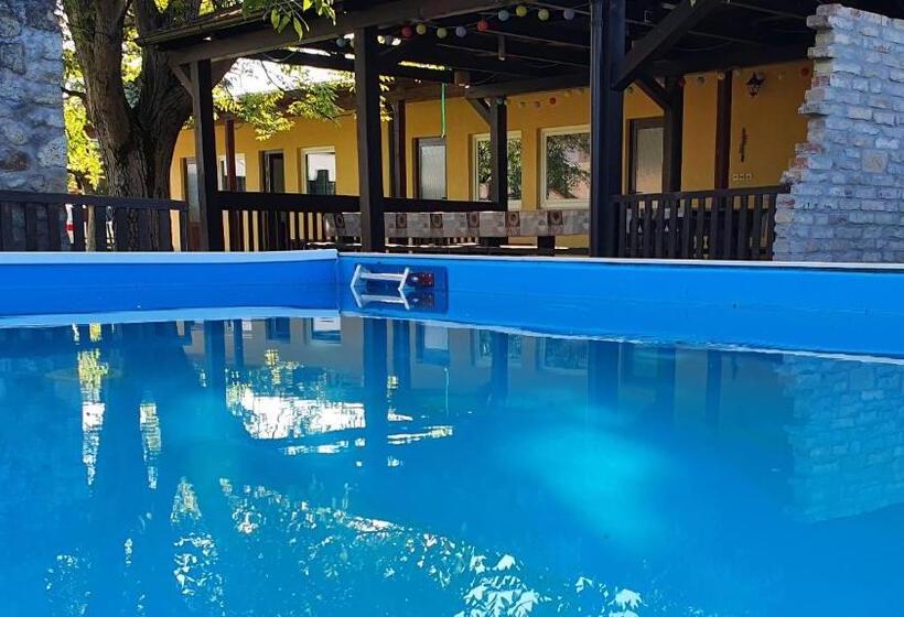 Пансион Penzión Koliesko