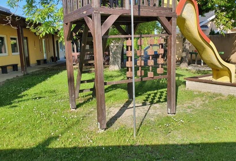 Пансион Penzión Koliesko