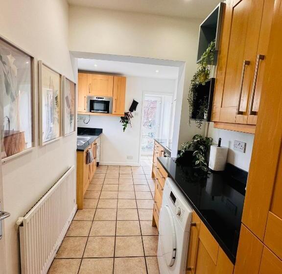 بنسيون R5 Private Studio Self Contained En Suite Room In Newly Renovated House In Birmingham B62