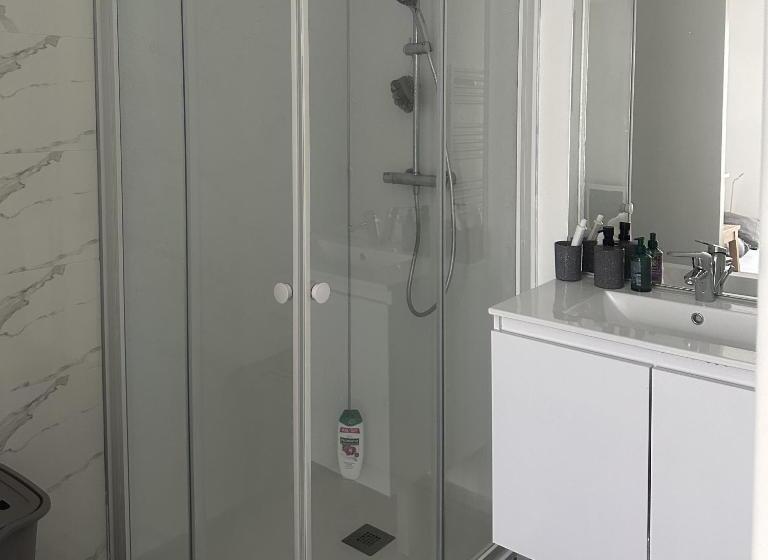 펜션 Room In Guest Room   Home   Chambre Independante A 10min Rer C Et De Dourdan