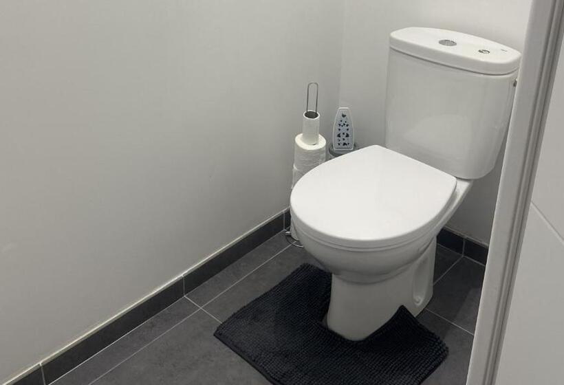 펜션 Room In Guest Room   Home   Chambre Independante A 10min Rer C Et De Dourdan