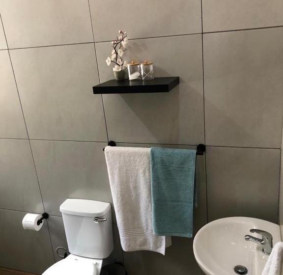 펜션 Serene Guesthouse