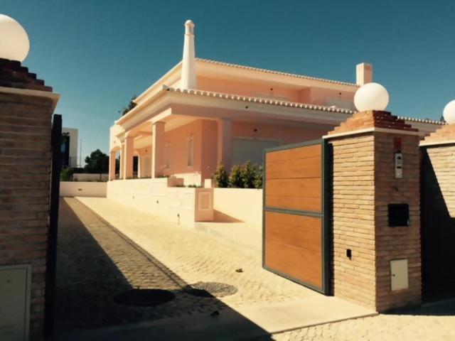 بنسيون Vodolls Guest House