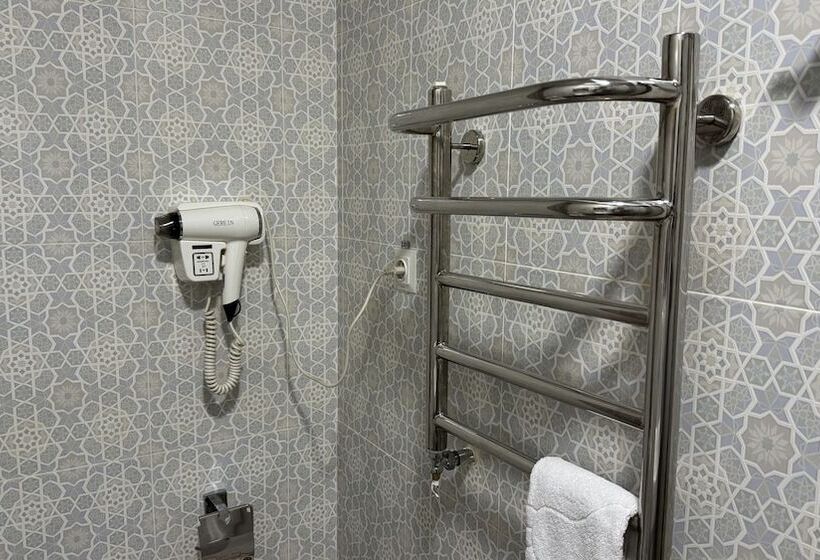 Rayyan Hotel Express