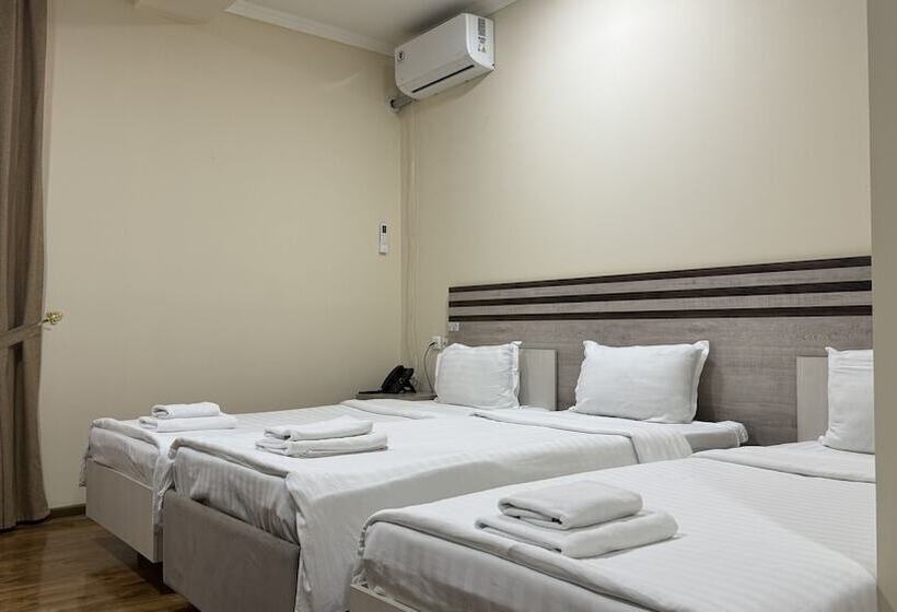 Rayyan Hotel Express