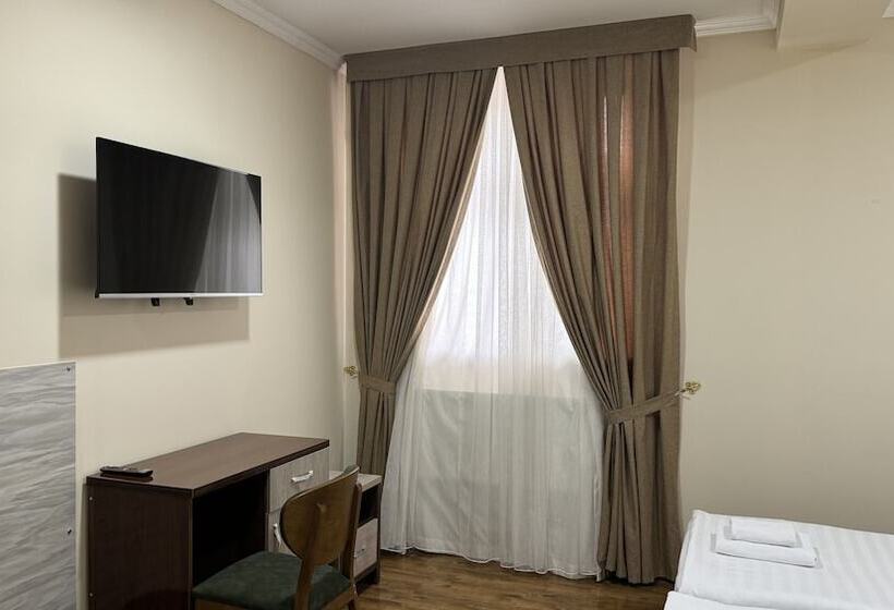 Rayyan Hotel Express