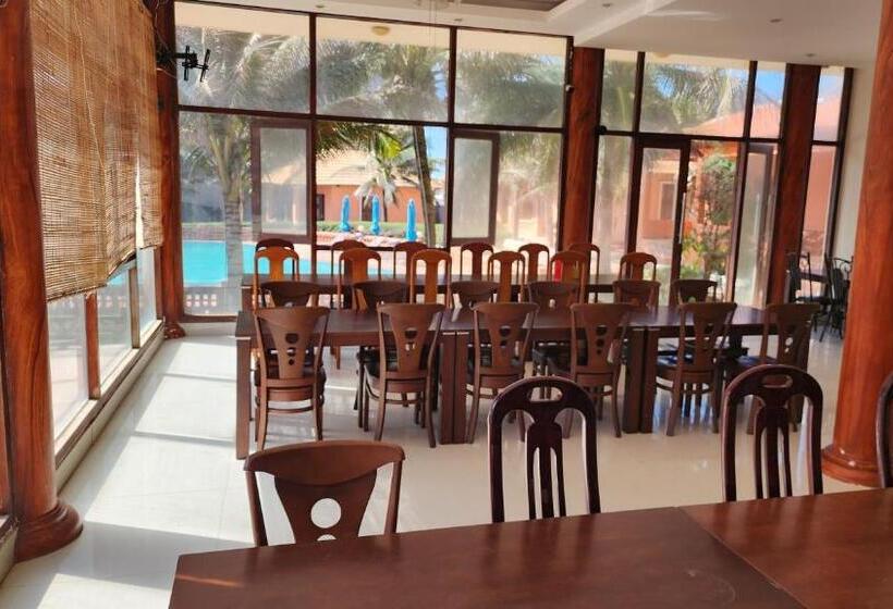 Cánh Buồm Xanh Resort