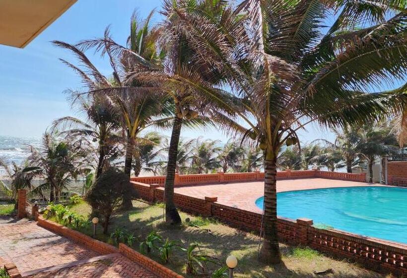 Cánh Buồm Xanh Resort