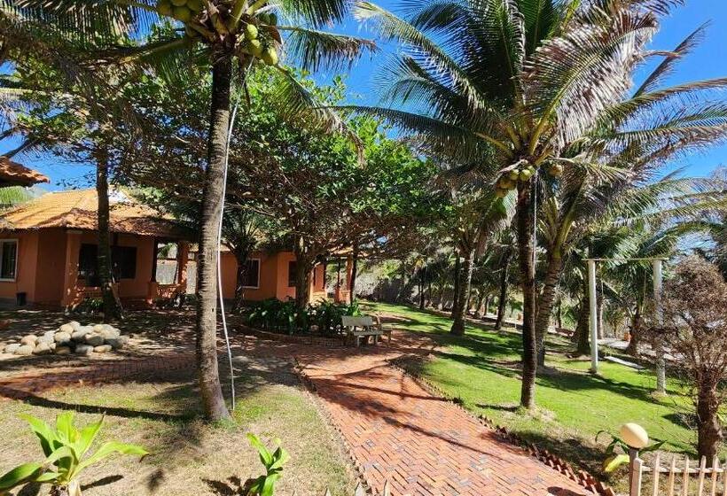 Cánh Buồm Xanh Resort