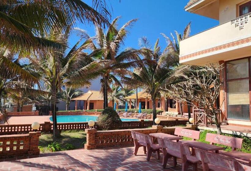 Cánh Buồm Xanh Resort