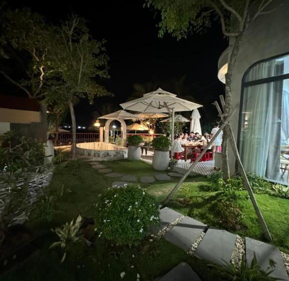 تختخواب و صبحانه Barland Villa