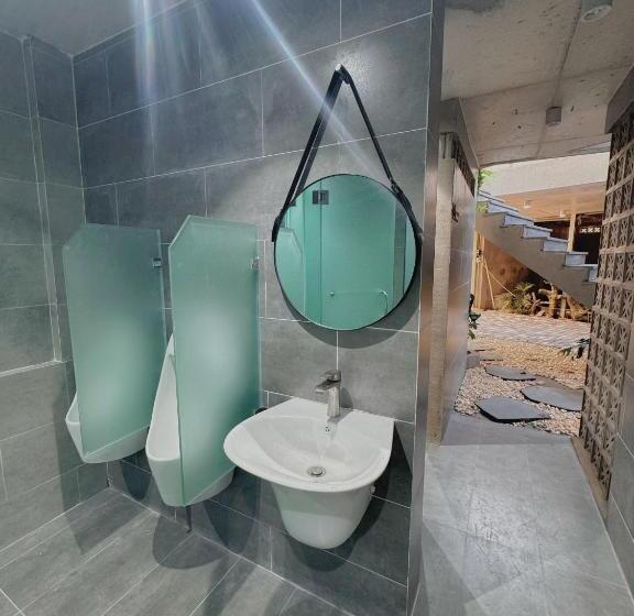 تختخواب و صبحانه Barland Villa