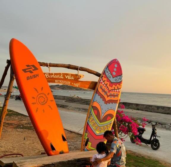 تختخواب و صبحانه Barland Villa