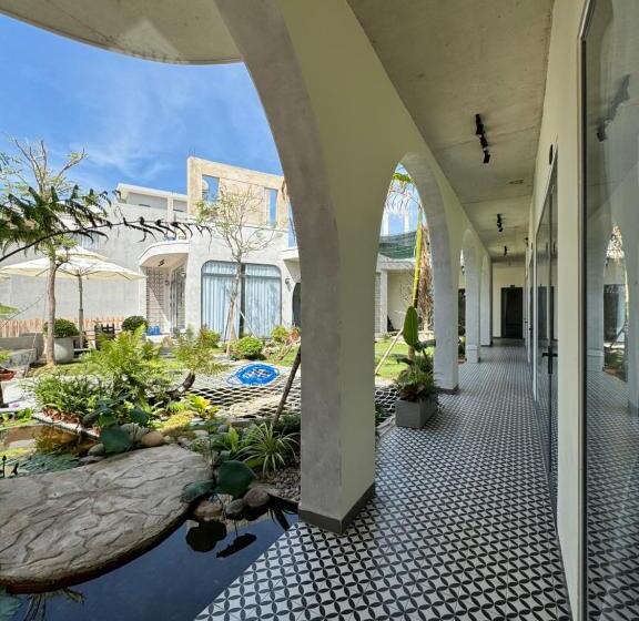 تختخواب و صبحانه Barland Villa