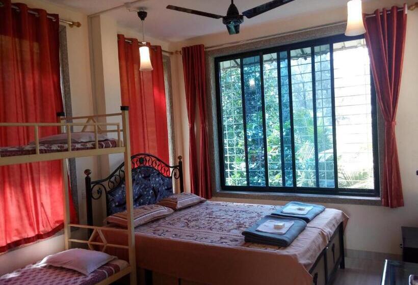 ベッドアンドブレックファースト Govindaashram