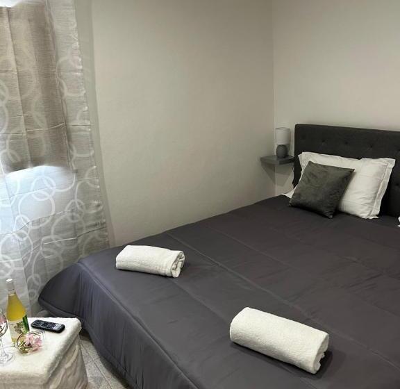 住宿加早餐  Hiera Beb