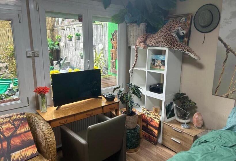 住宿加早餐  Jungle Magic Room Near Atomium , Heyzel Stadium