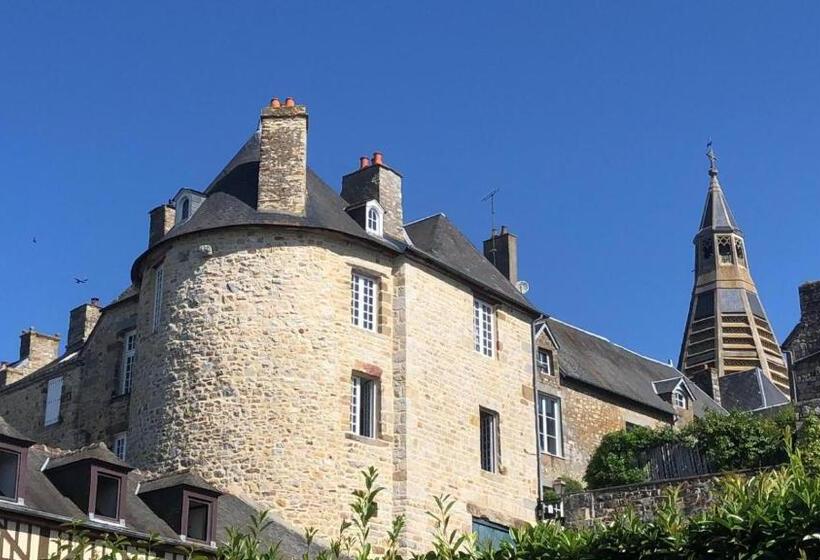 Bed and Breakfast La Maison Sur Les Remparts