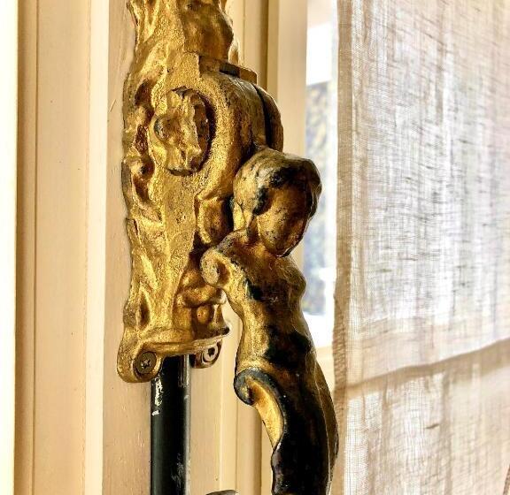 Bed and Breakfast La Maison Sur Les Remparts