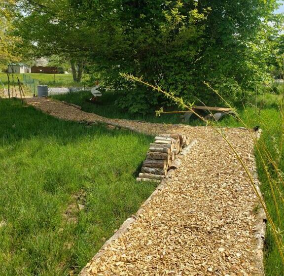 مبيت وإفطار La Roulotte Tiny House Du Mond Idéal