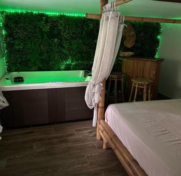 ベッドアンドブレックファースト Leverest Rooms