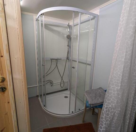 مبيت وإفطار Overnatting Rodal