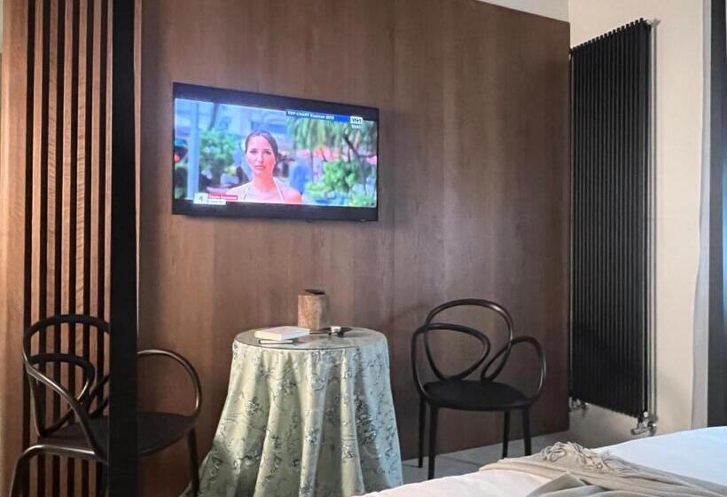 Bed and Breakfast The Iconic Lodge