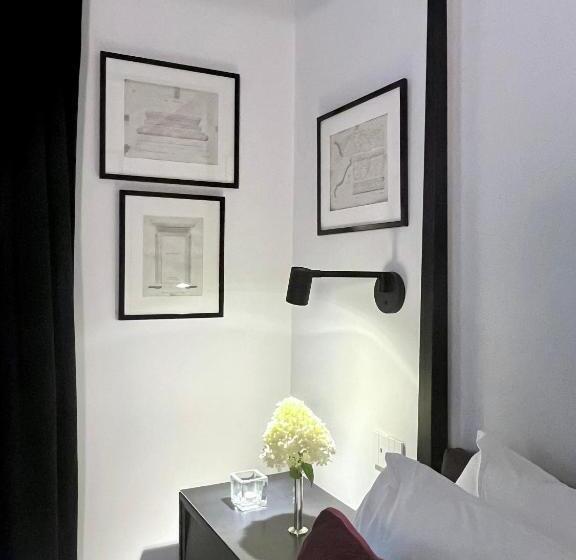 Bed and Breakfast The Iconic Lodge