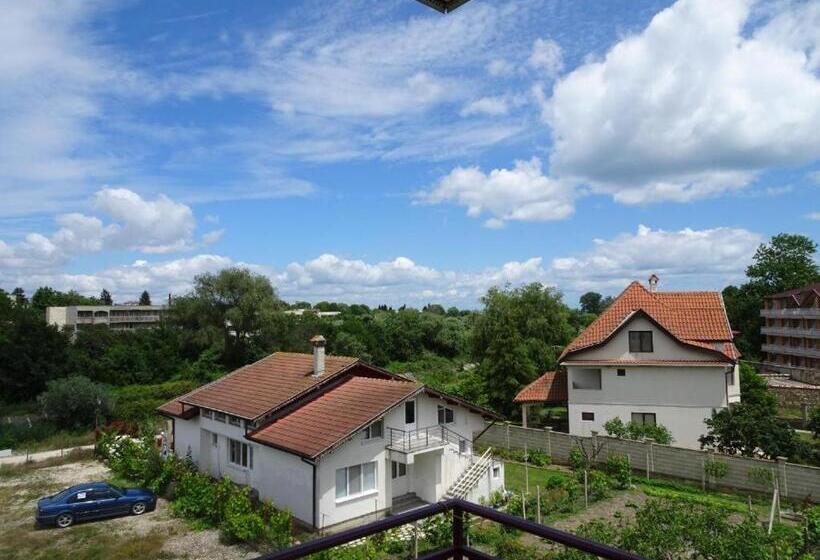 فندق семеен хотел сами