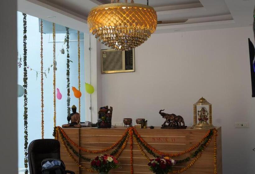 בית מלון כפרי Avantika Residency & Restro