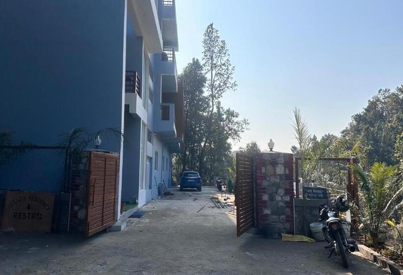 בית מלון כפרי Avantika Residency & Restro